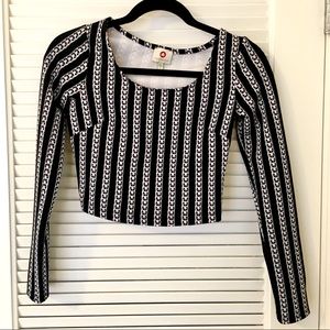 Crimson & Clover Black and White Printed Crop Top